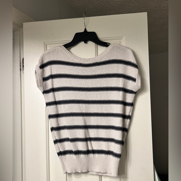 LUCKY BRAND Cream Striped Knit Sweater sz Medium - Picture 4 of 9